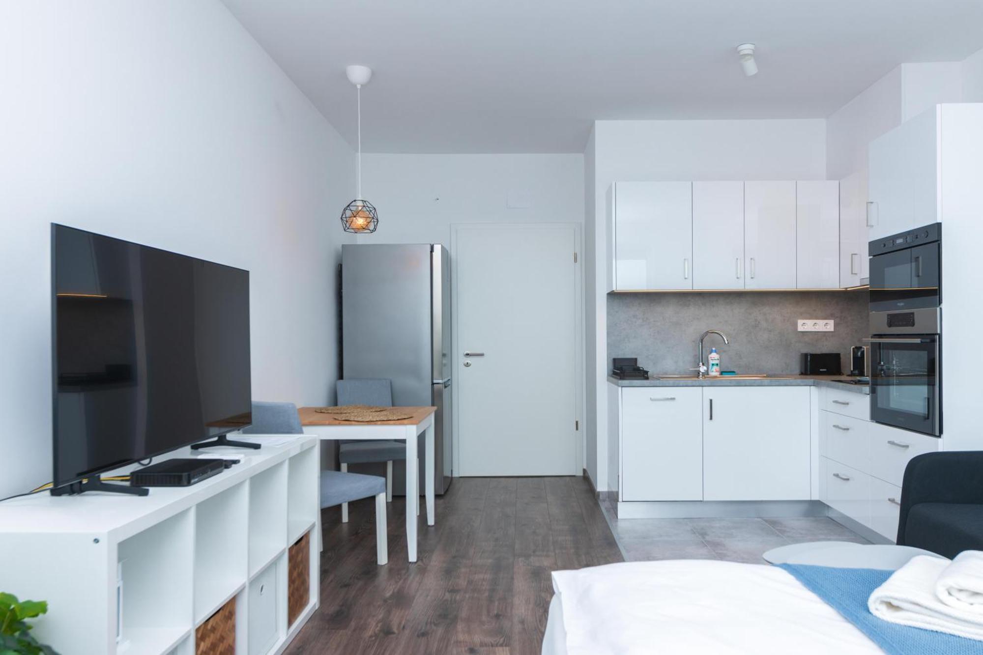 Waterfront City Apartments By Urbanrent Boedapest Buitenkant foto